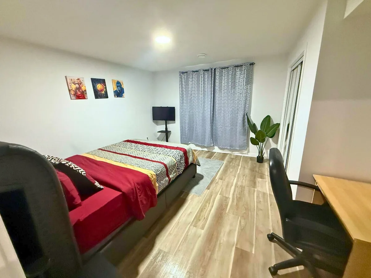 Edgemont furnished basement suite in Edmonton