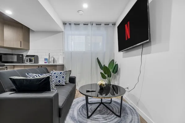 Edgemont Basement Suite — photo 9