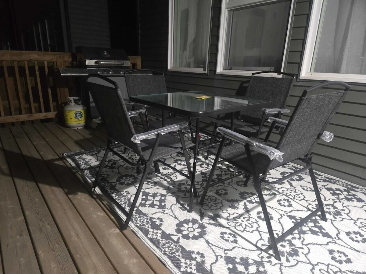 Edgemont Family Retreat — Main Floor — photo 17