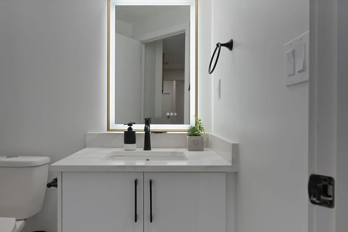 Second full bathroom with LED mirror