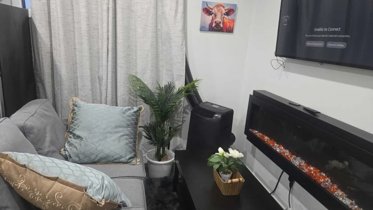 Lounge seating with portable air conditioner